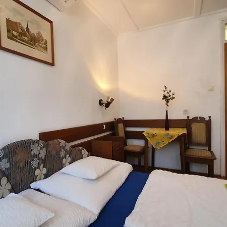 Harmonia Ueduelohaz A Apartment Balatonlelle Exterior photo